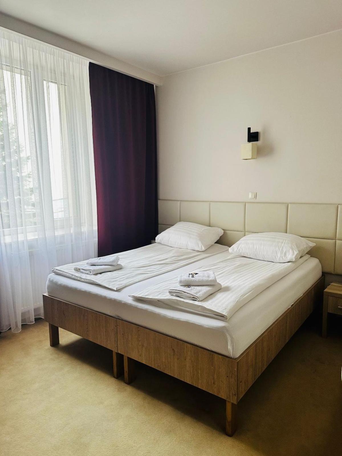 Hotel Tm Радом Екстер'єр фото