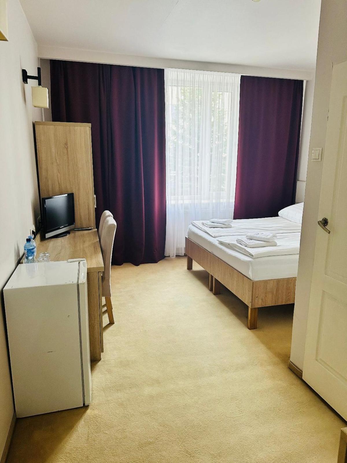 Hotel Tm Радом Екстер'єр фото