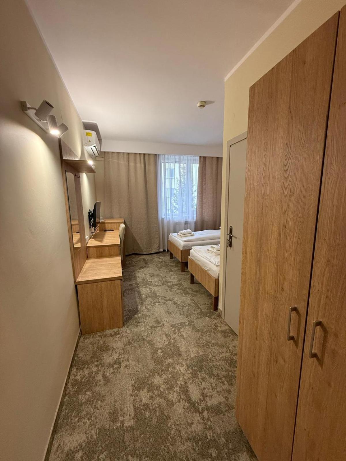 Hotel Tm Радом Екстер'єр фото