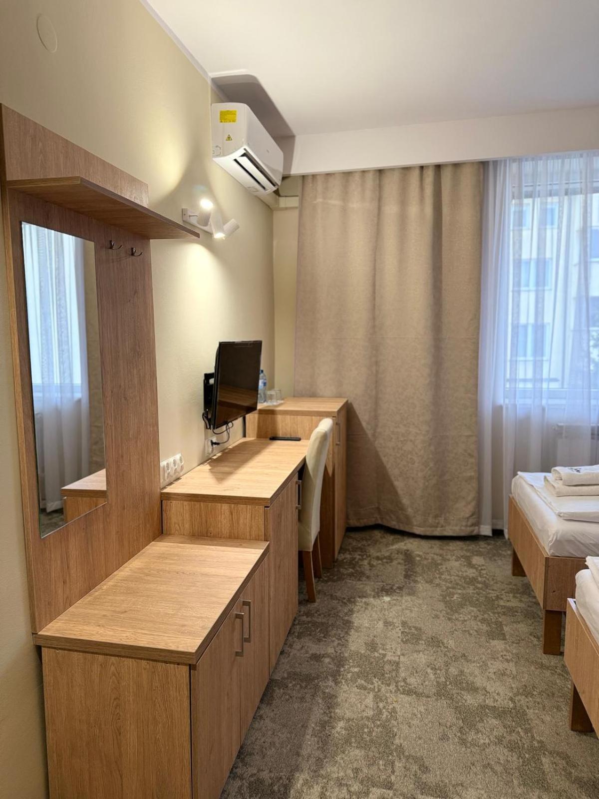 Hotel Tm Радом Екстер'єр фото