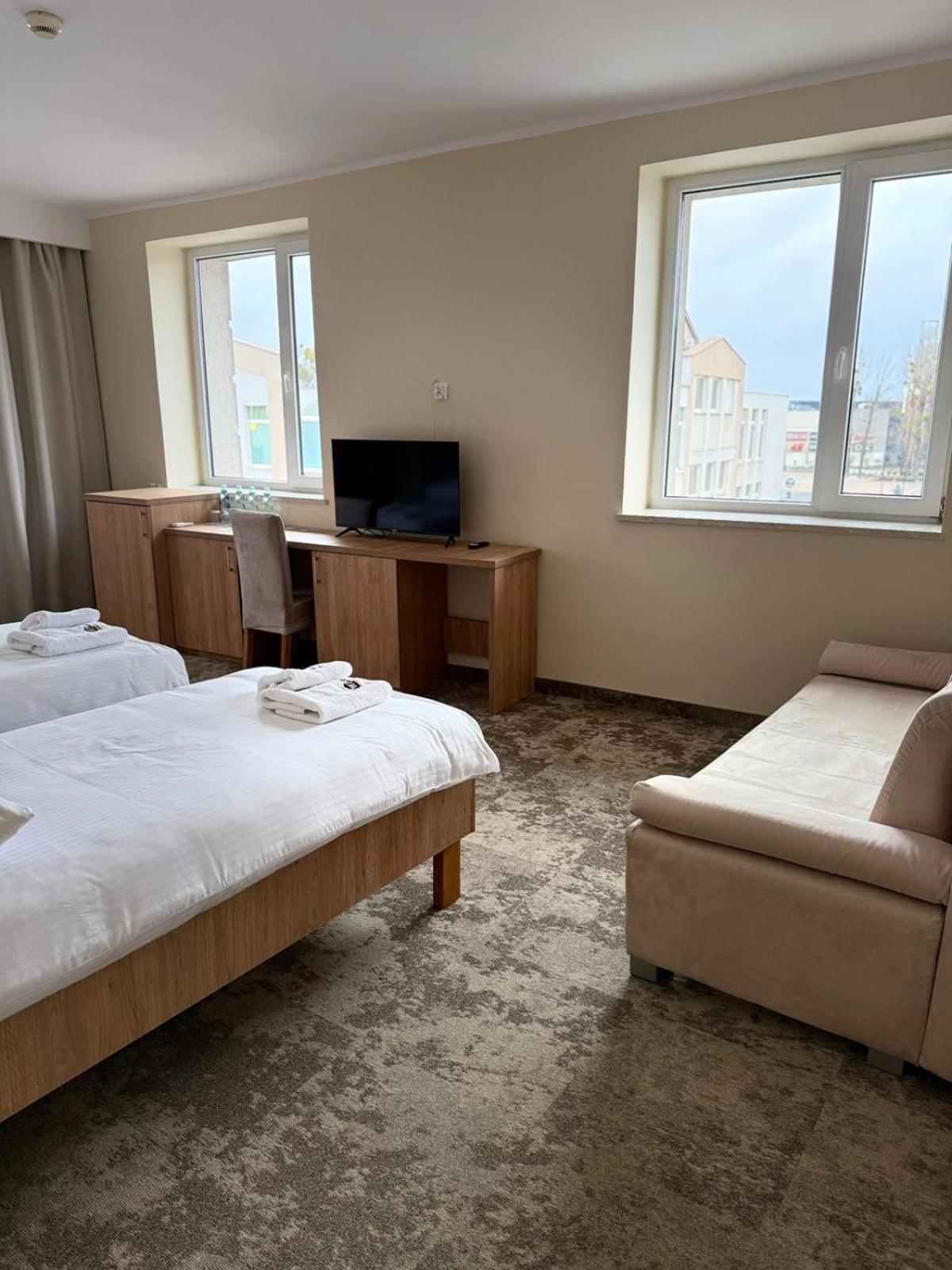 Hotel Tm Радом Екстер'єр фото